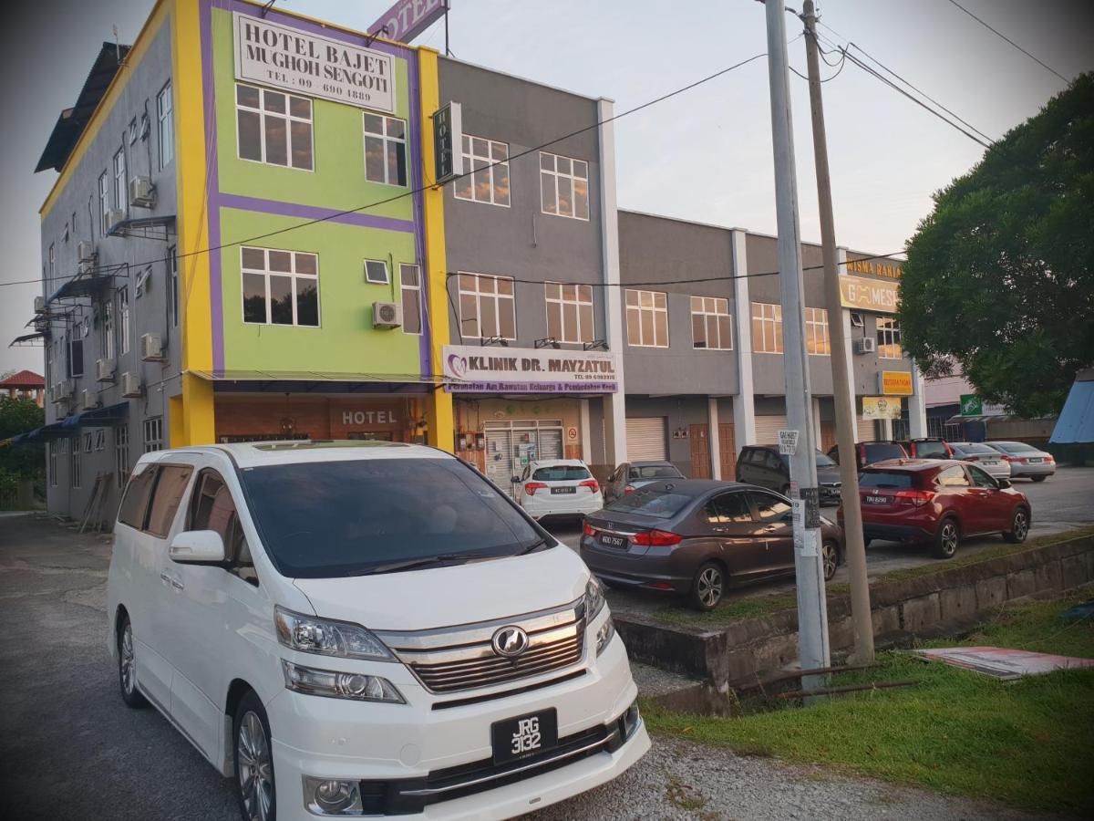 ホテル バジェット ムグオー センゴティ Jertih エクステリア 写真